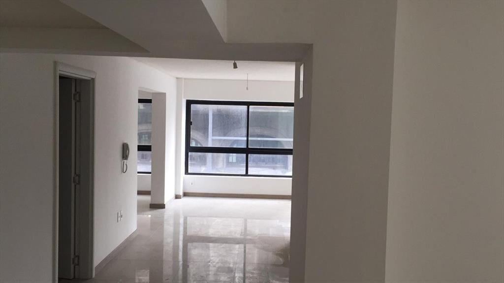 Venta amplia oficina Centro Montevideo City Tower
