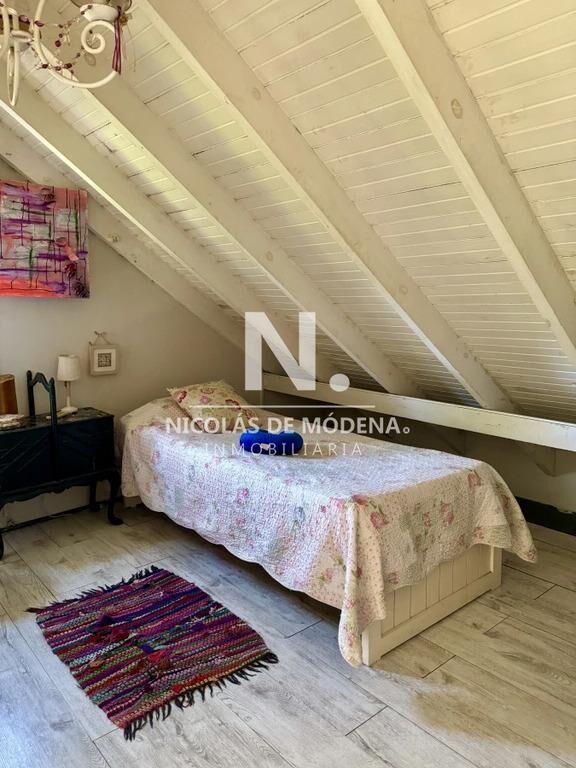 En venta casa en Pinares de 3 dormitorios y amplios espacio