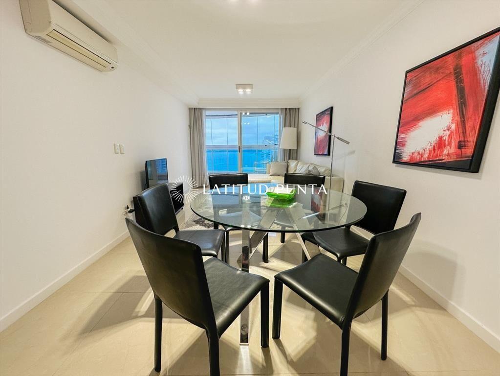 Casino Tower, apartamento en piso alto, 2