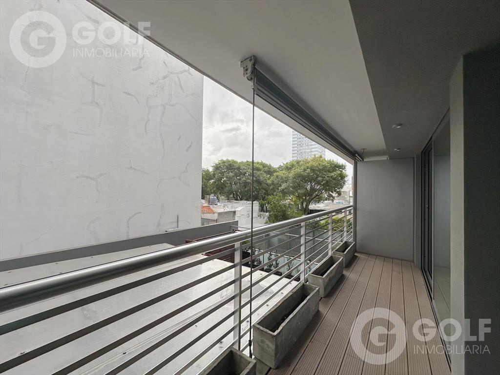 Venta apartamento de 1 dormitorio con cochera en Punta Carr