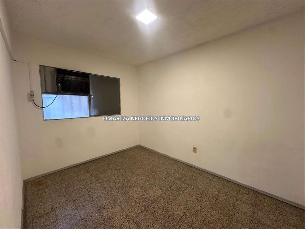 Alquiler apartamento dos dormitorios Centro bajos gc con pa