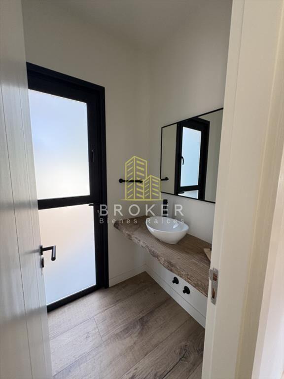 Venta Casa La Barra Punta del Este barrio privado