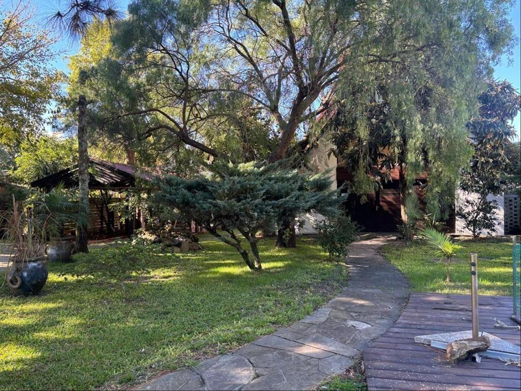 Venta Parque del Plata Cabaña de 4 dormitorios 2 baños pisc