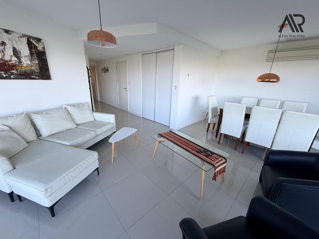 Apartamento en alquiler vista al mar c/ cochera en Pinares