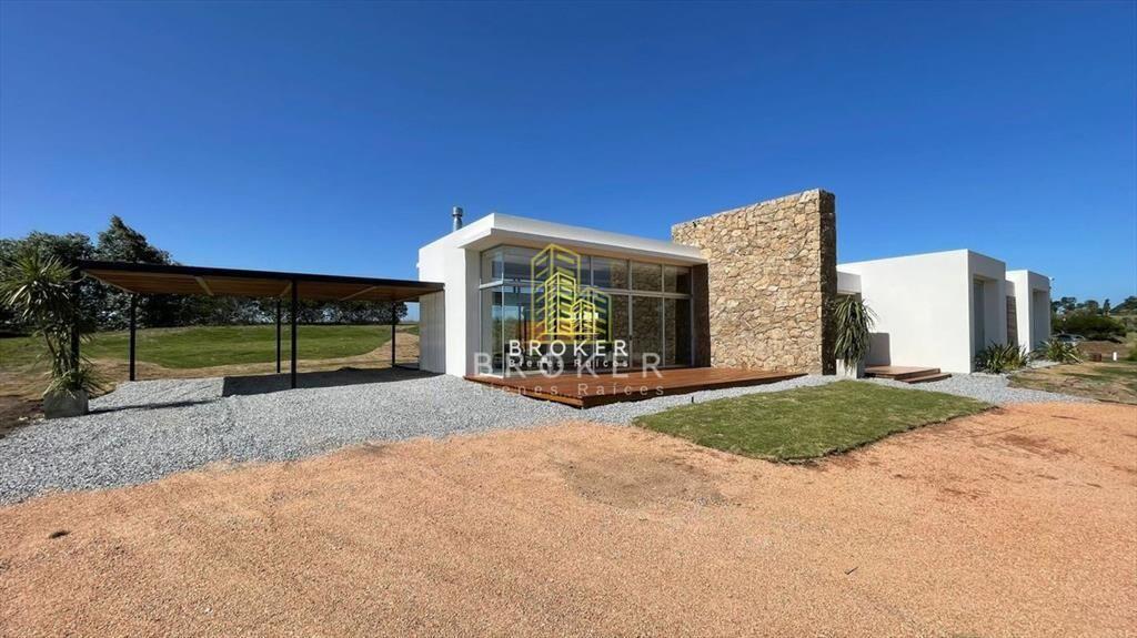 Venta De Casa En Pueblo Mio Manantiales, 4