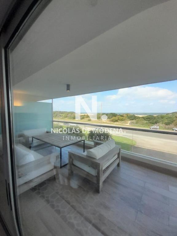 Apartamento de 3 dormitorios en Silente , Punta ,