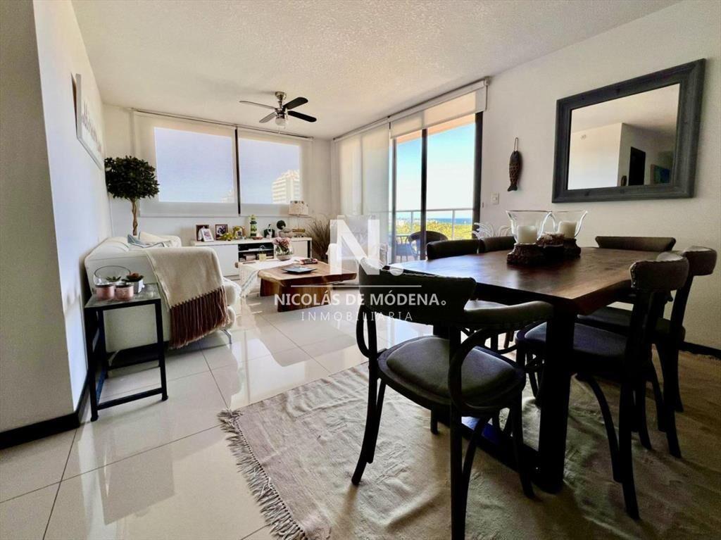 En venta apartamento con excelente vista, de 3 en