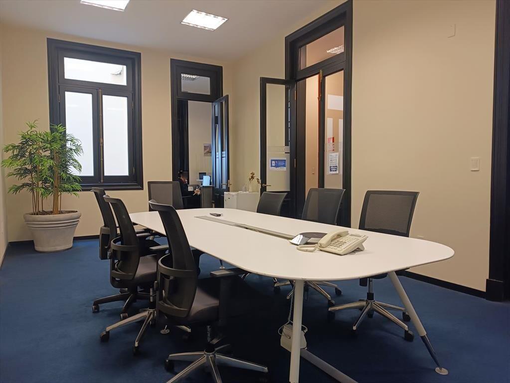 ALQUILER-OFICINA- CIUDAD VIEJA - PARA ENTRAR