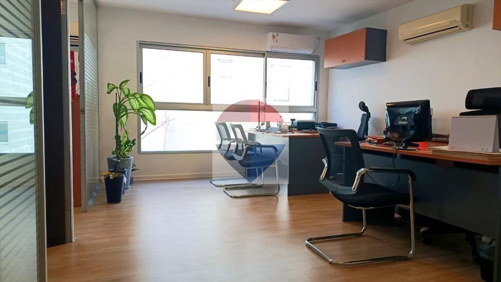 Venta Oficina corporativa en Trade Park +cochera