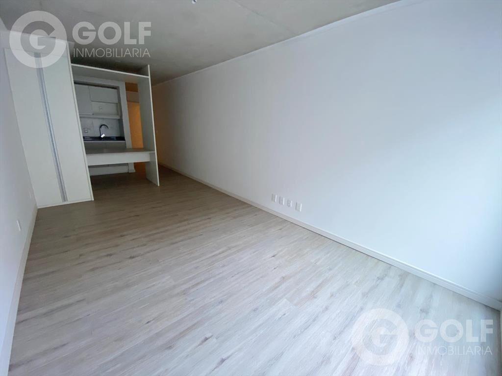 Venta monoambiente con terraza en Tres Cruces
