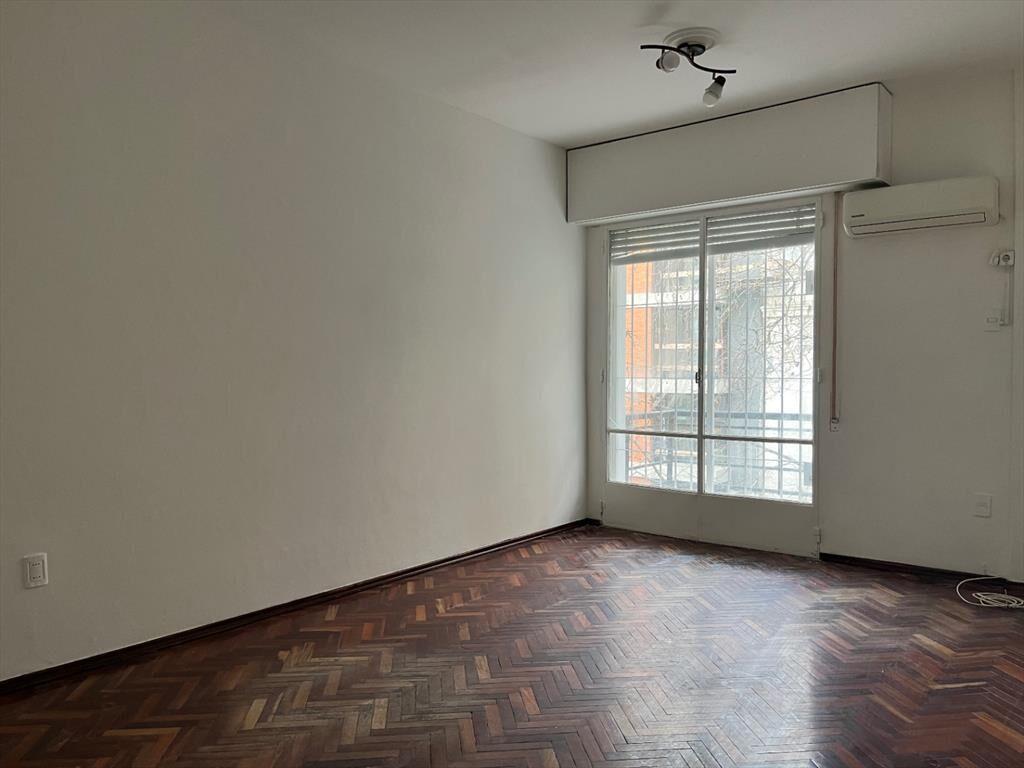 Apartamento En Venta en el Centro 1 Dormitorio Prox. Pla...