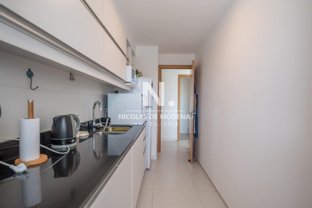 Vende apartamento de 3 dormitorios en Roosevelt,