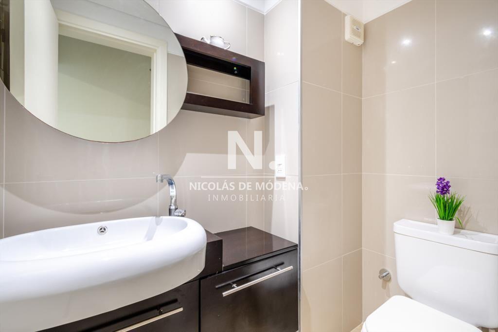 Muy buen apartamento de Tres dormitorios y Azotea con Parri