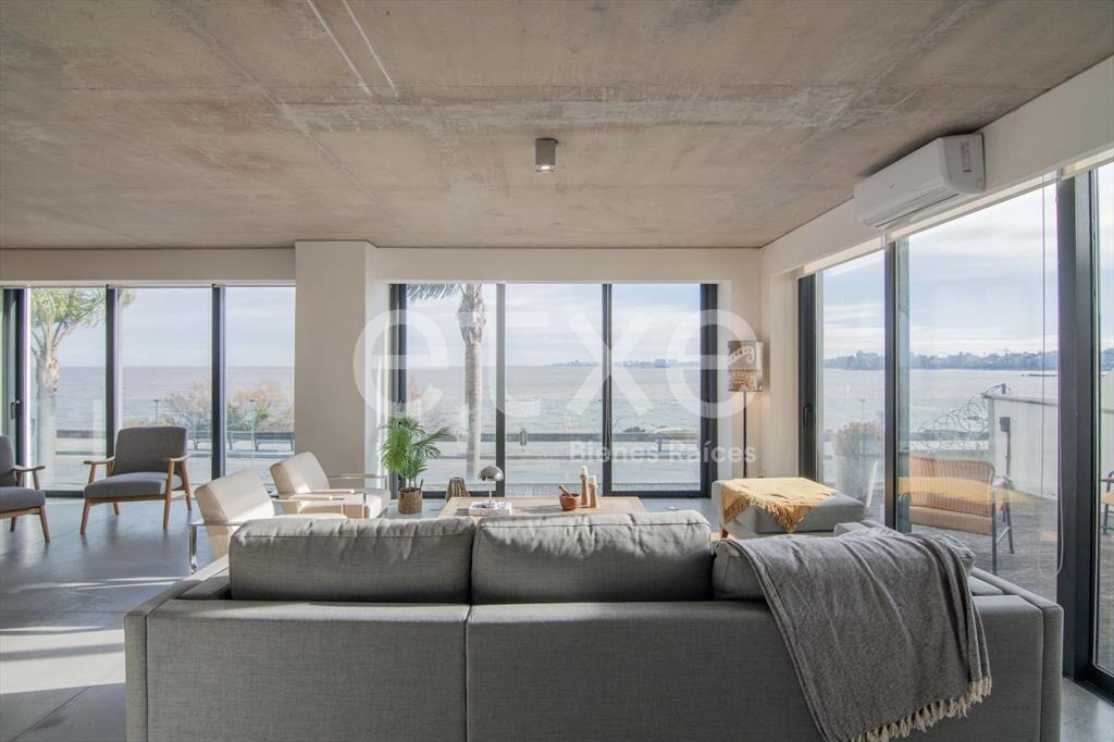 Venta de Exclusivo Loft Rambla Punta Gorda Montevideo...