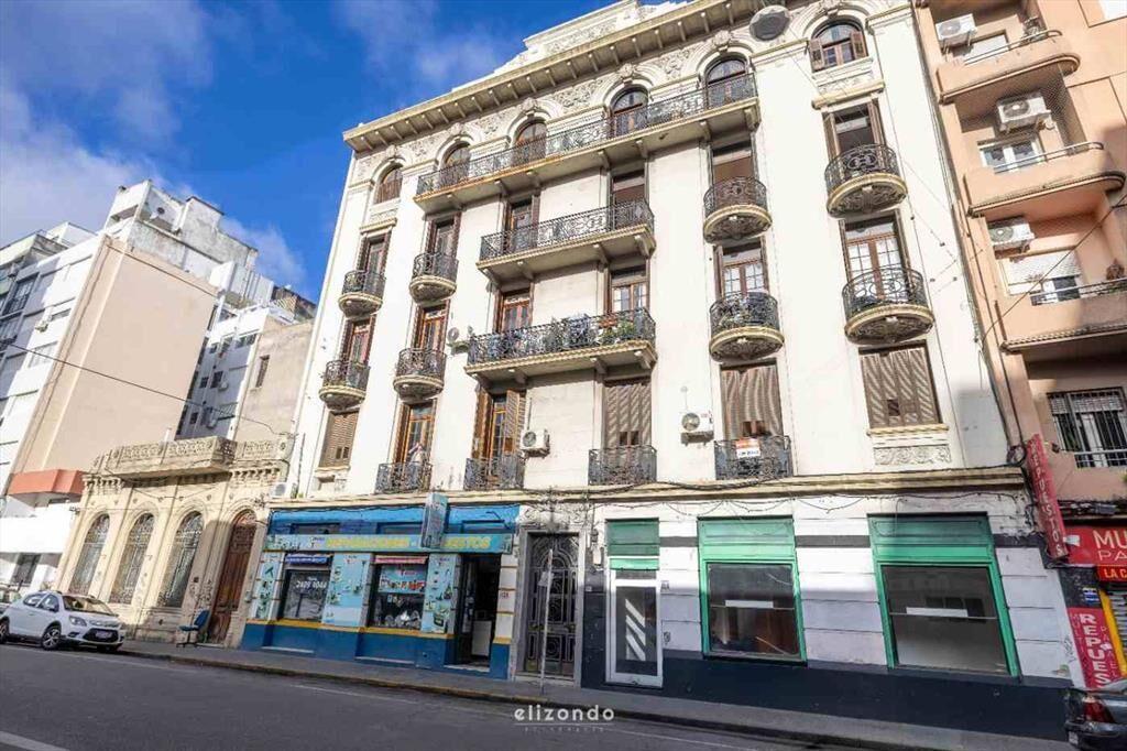 ALQUILER LOCAL COMERCIAL EN CENTRO
