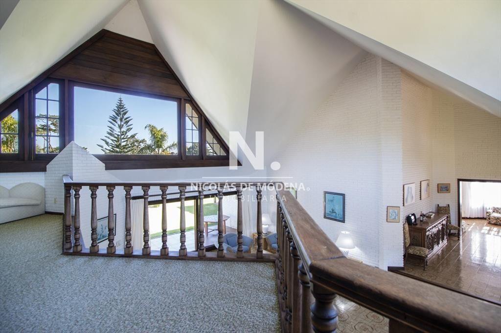 Venta de casa de 4 dormitorios mÃ¡s dependencia y