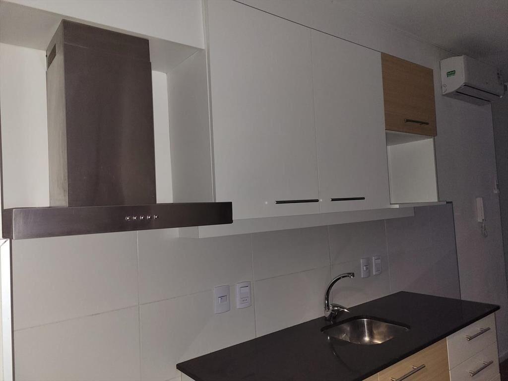 Apto nuevo, de 1 dorm, con cocchera, en moderno edificio, G