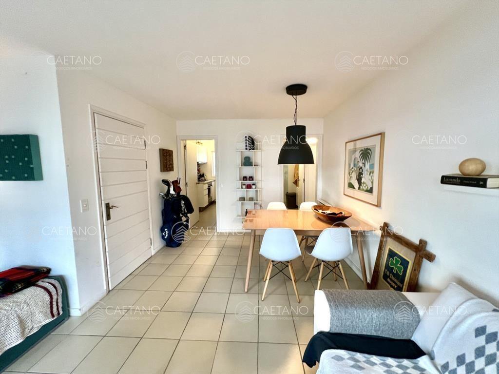 Venta apartamento 2 dormitorios. Playa brava Punta del Este