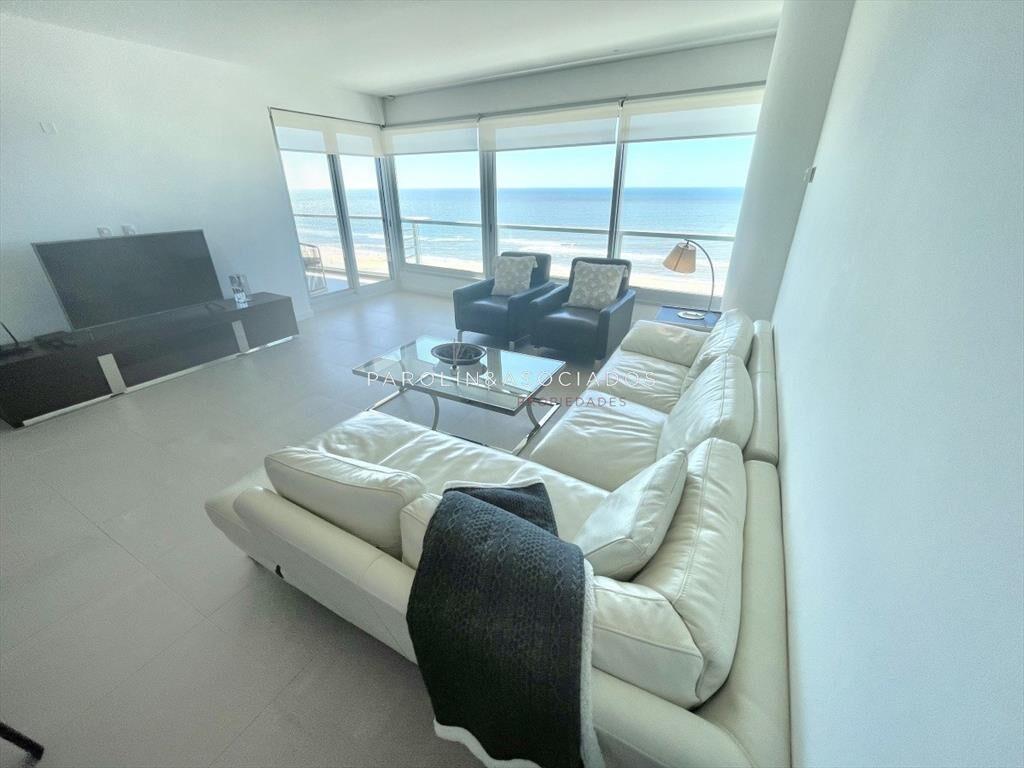 Apartamento en venta en Le Parc, Punta del Este.