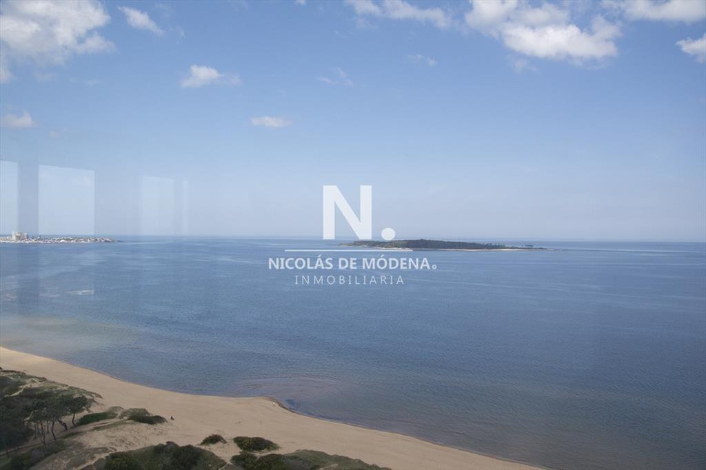Hermoso Departamento esquinero en venta con vista
