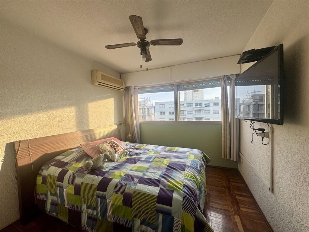 DUPLEX, PISO ALTO, EXCELENTE UBICACION.