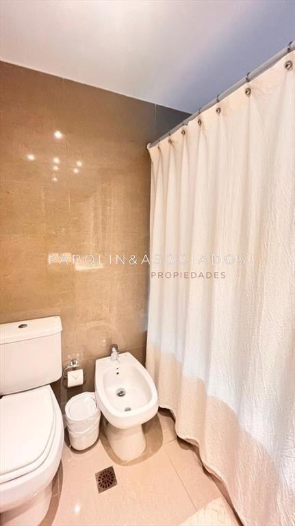 Apartamento en venta de 2 dormitorios en edificio