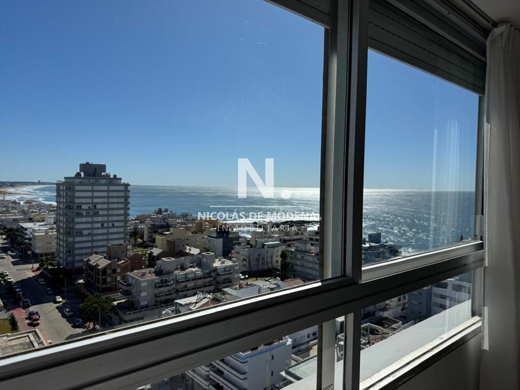 APARTAMENTO EN VENTA EN TORRE VAN GOGH, VISTA AL
