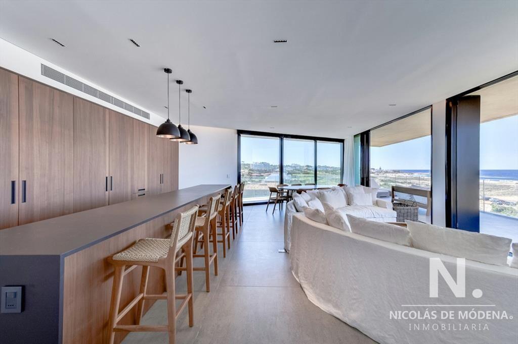 Vende apartamento con vista al mar, de 3 dormitorios en Pun