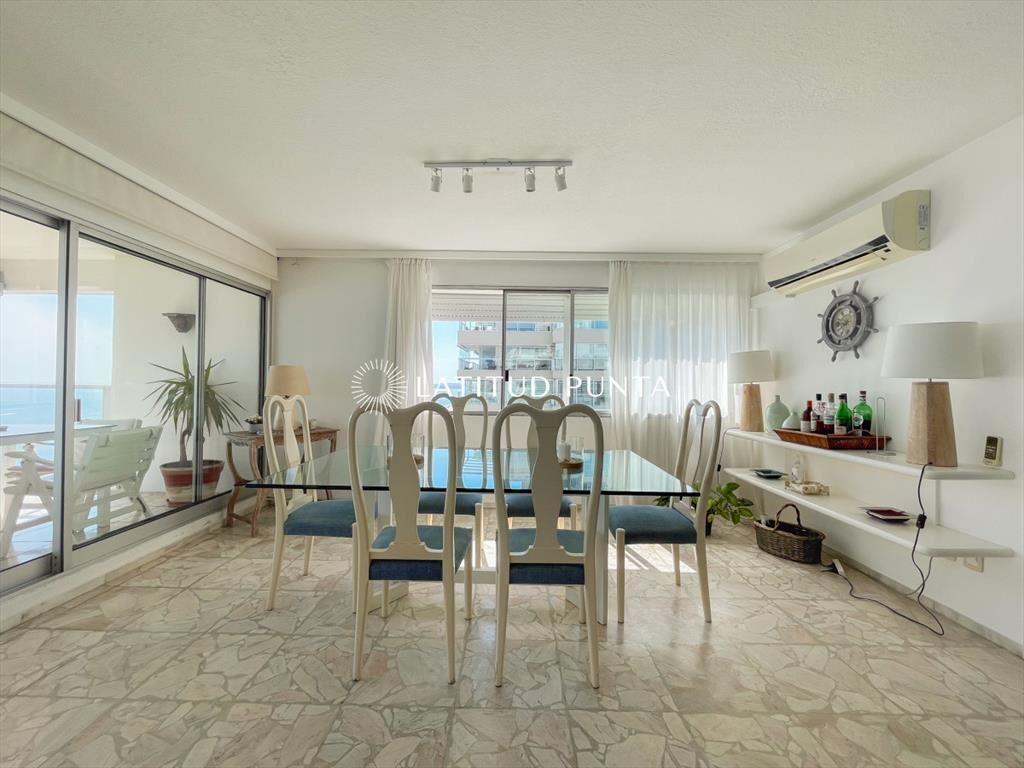 Apartamento en Mansa, 3 dormitorios más