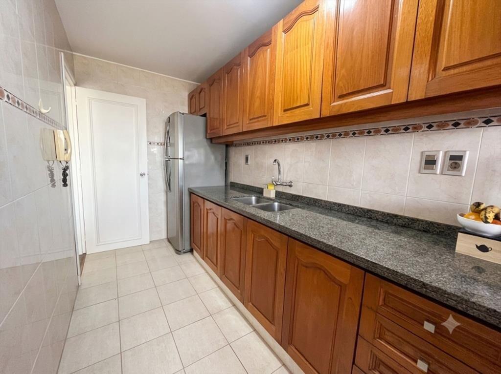 Venta apartamento 2 dorm garage Parque Batlle