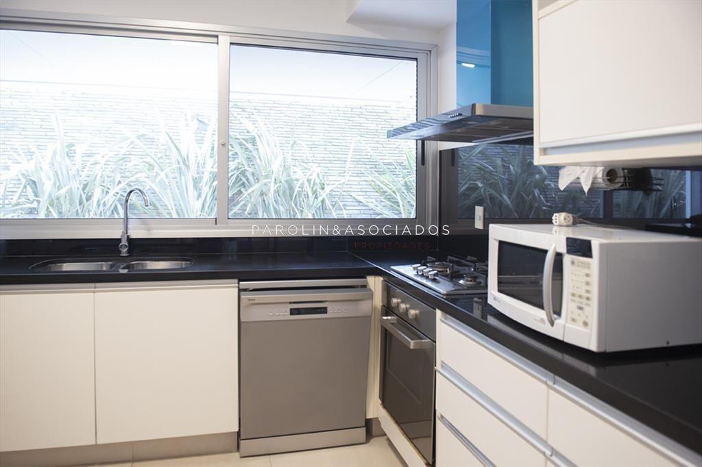 Apartamento en venta de 2 dormitorio edificio Brava 28, Pun