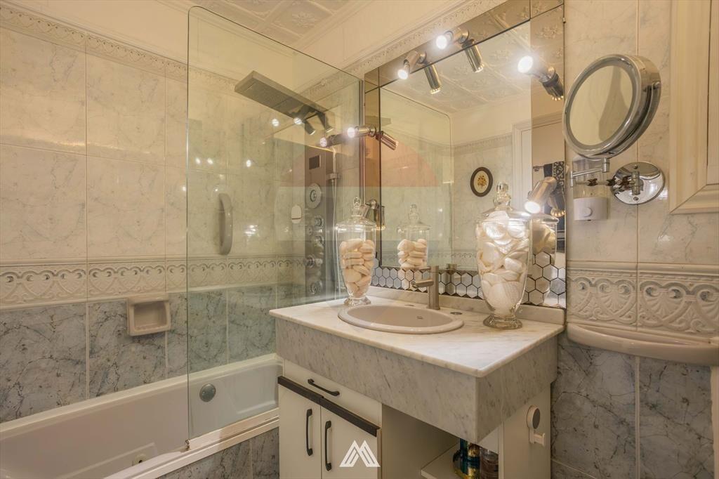 Venta apartamento 2 dormitorios + servicio -Cordón