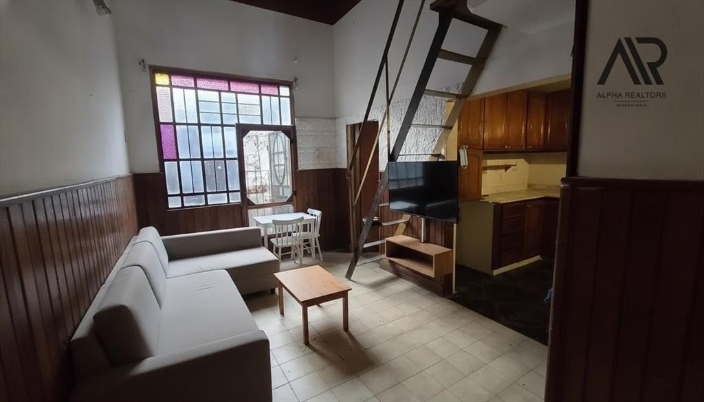 Casa en venta c/ cochera en Las Acacias