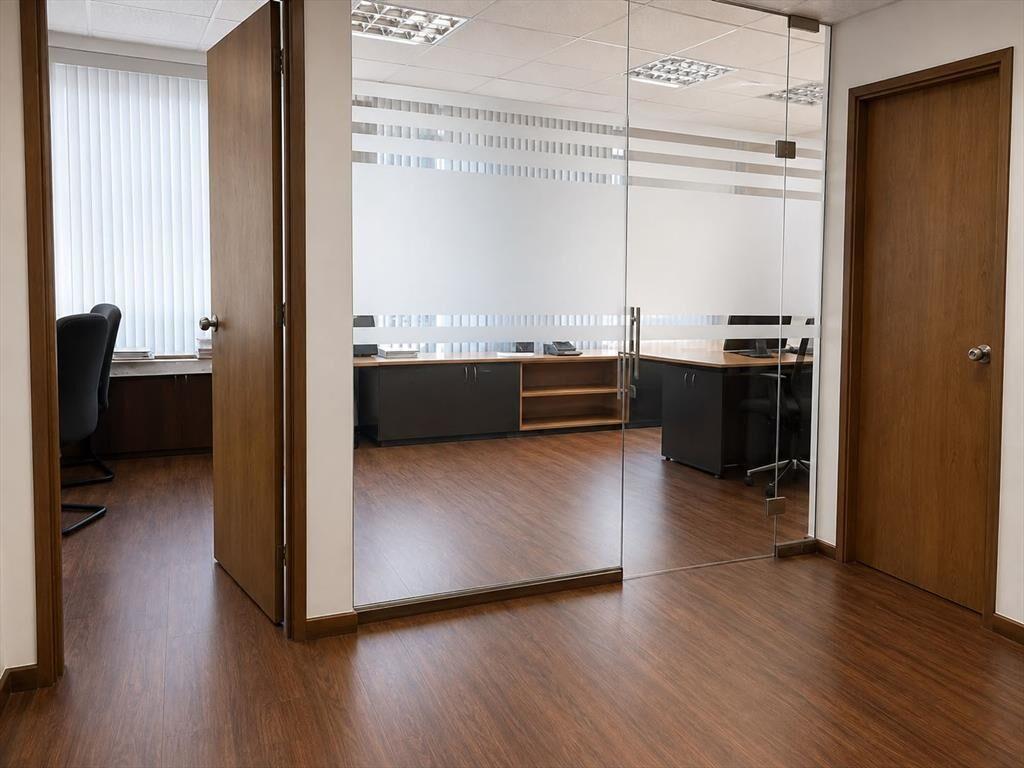Venta Amplio Local comercial. 574 m2.