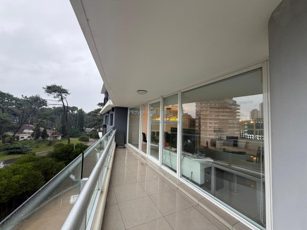 Apartamento en Venta de 4 dormitorios en Torre ,
