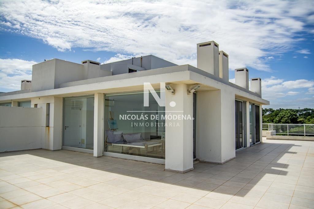 Espectacular Apartamento en Mansa frente al mar,