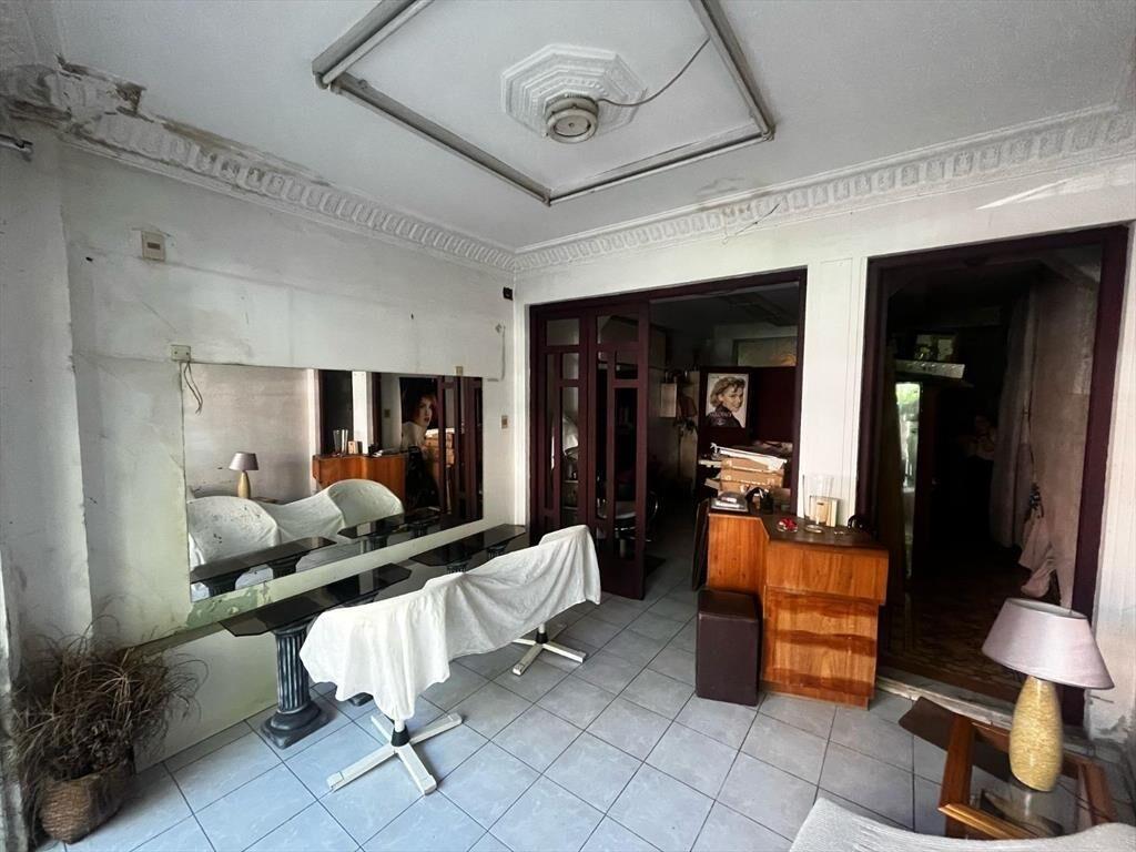 8 de octubre esq. Luis Alberto de Herrera , 280 m2, 3 dorm,