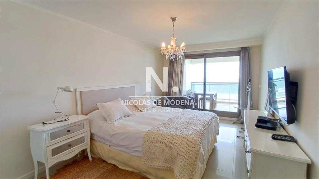 Departamento de 3 dormitorios en venta en Torre