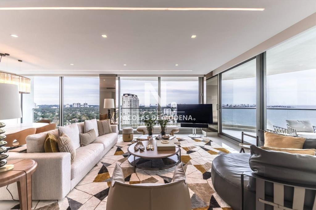 Departamento de 4 dormitorios en venta en Torre