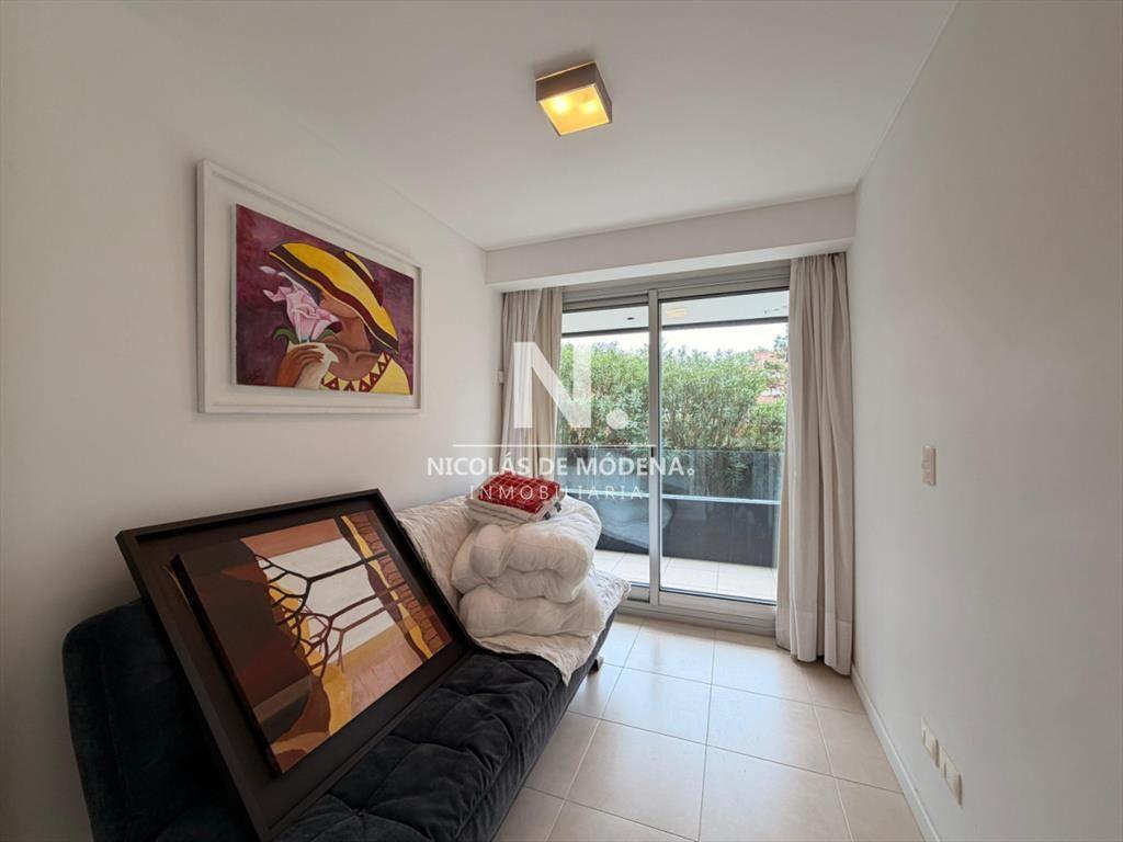 En venta apartamento de e Dormitorios en Mansa, Punta del E