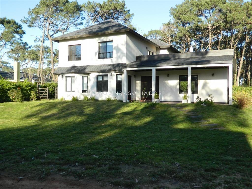 Casa en venta de 4 dormitorios en La Arbolada,