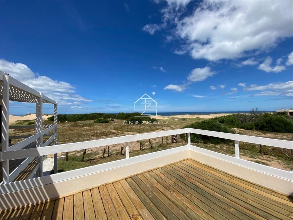 Venta casa en zona Chihuahua Punta Ballena