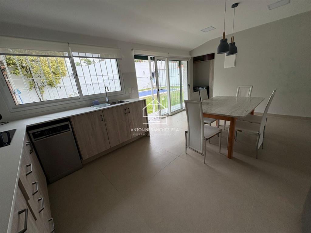 Alquiler anual casa de 3 dormitorios en Mansa,