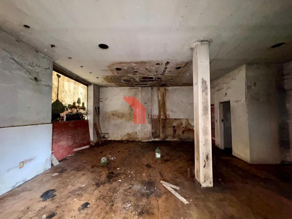 Venta Local con sótano y casa de altos, Cordón