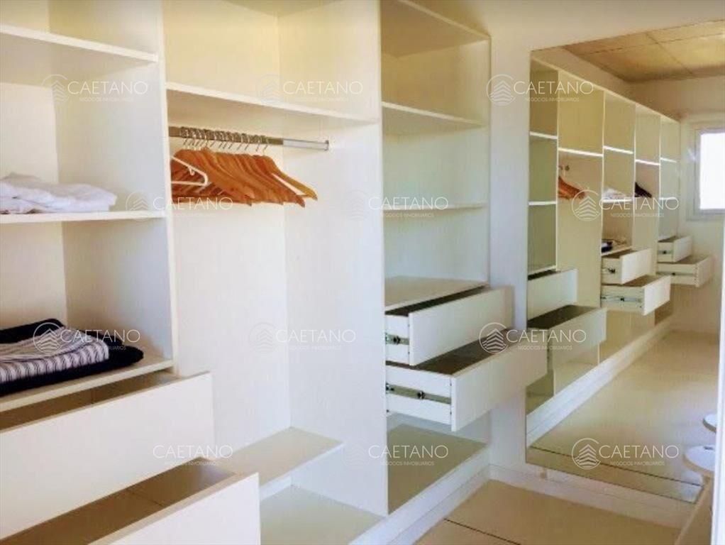 Casa de 4 dormitorios en venta !