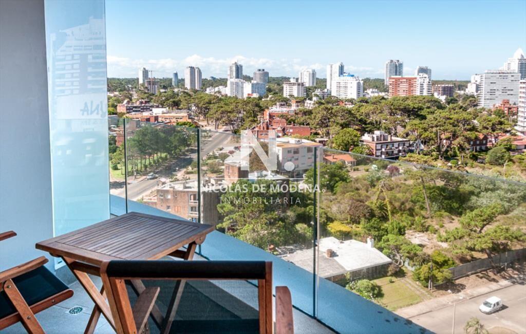 Departamento en venta en Artower de 1 y medio al