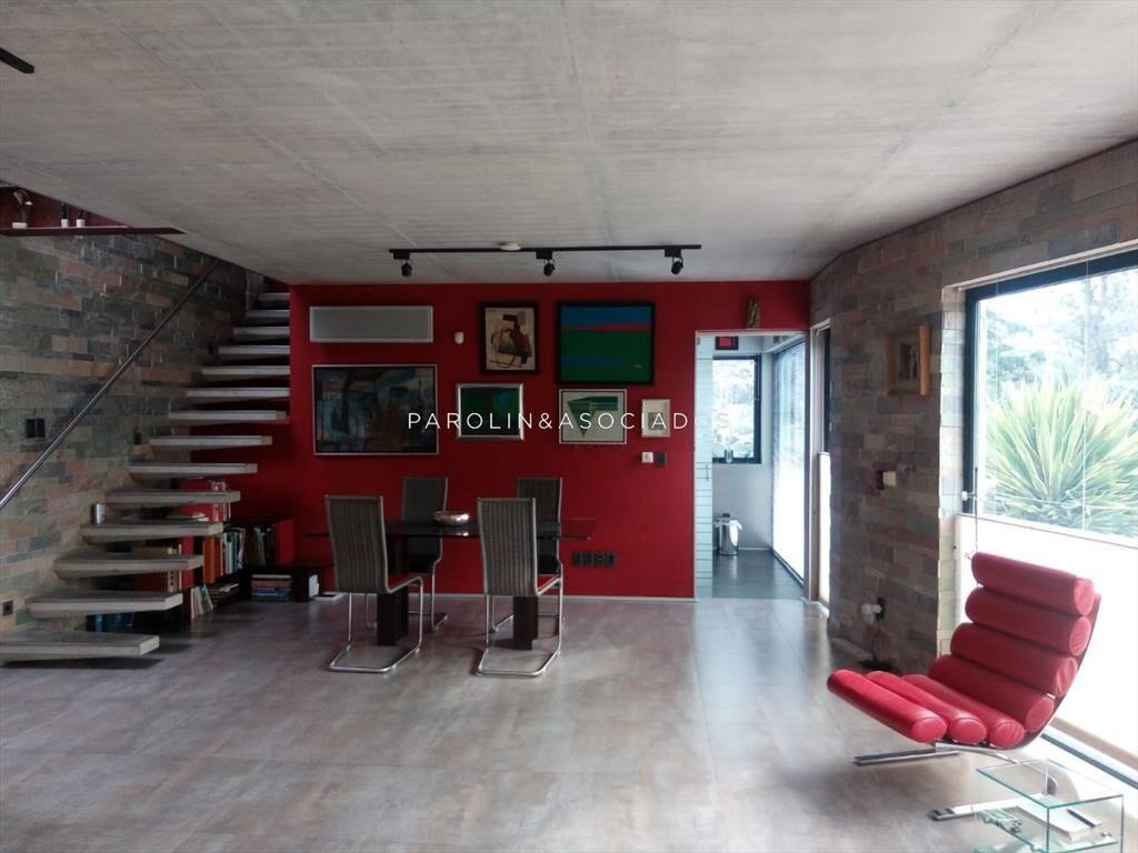 Hermosa casa en venta de 2 dormitorios en RincÃ³n