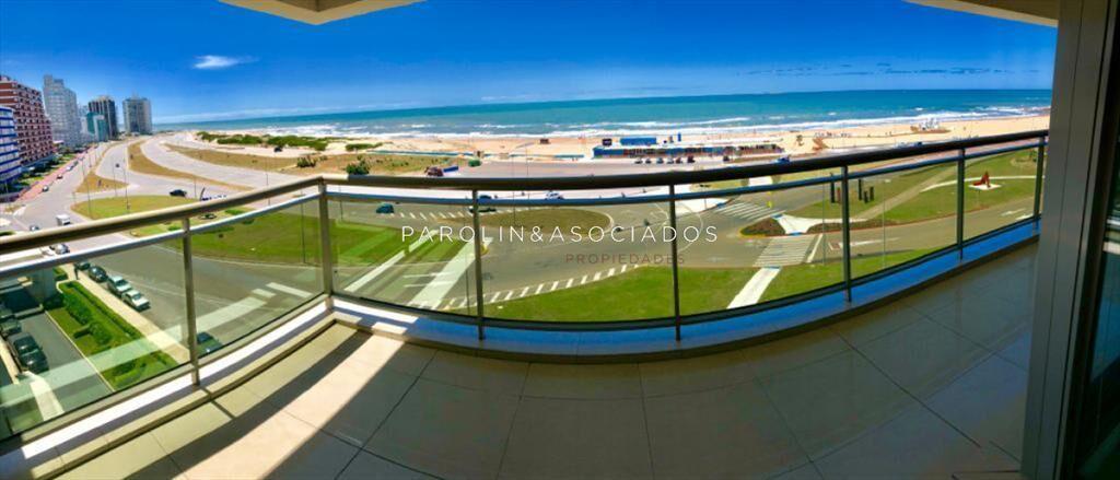 Apartamento en venta de 3 dormitorios en Torre