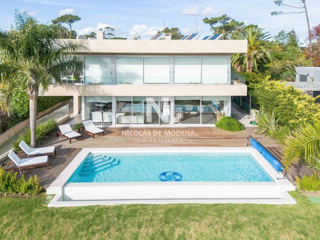 Casa frente al mar en Laguna del Diario, Punta y