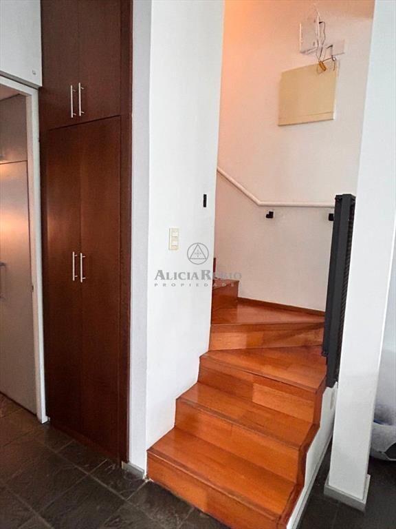 LUIS DE LA TORRE ESQ SARMIENTO. P.UNICO! 3-4 DORM + 4 BA...